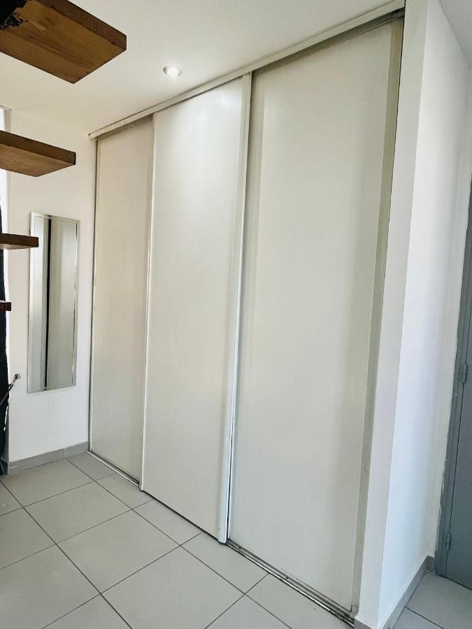 Superbe Duplex Design Neuf 2 Chambres, Climatise Tout Confort, Facile D,Acces Stationnement Gratuit Marseille Exterior photo